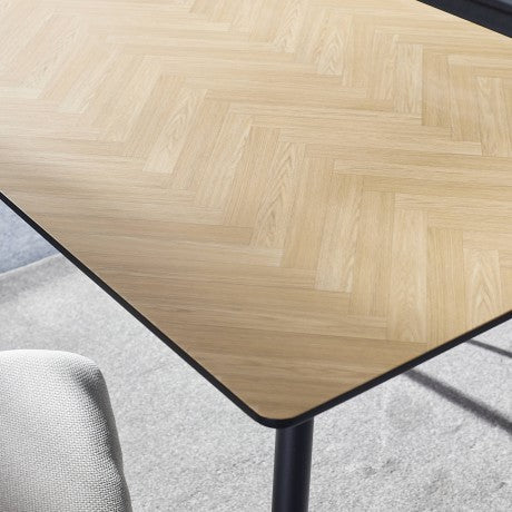 Трапезна маса Philip Soft Curve